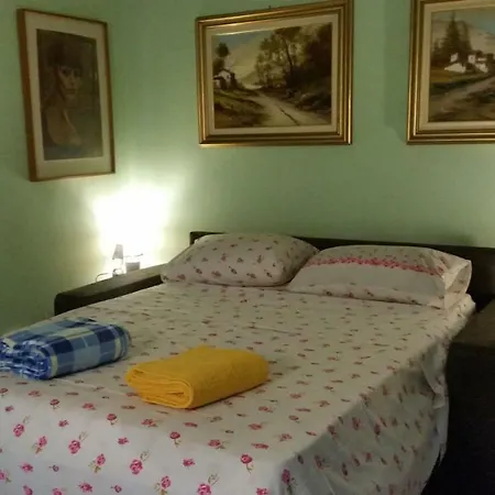 Apartment Pied A Terre